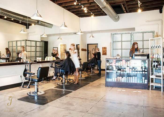 سالن زیبایی و آرایشگاه زنانه در نیاوران 6 بهترین آرایشگاه زنانه در نیاوران