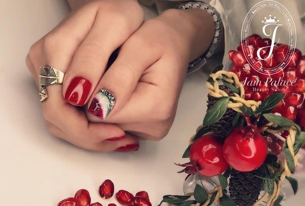 ترمیم ناخن در نیاوران