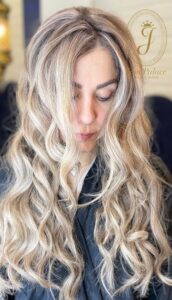 رنگ مو در سالن زیبایی نیاوران