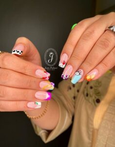 طراحی ناخن دخترانه نیاوران طراحی ناخن دخترانه نیاوران