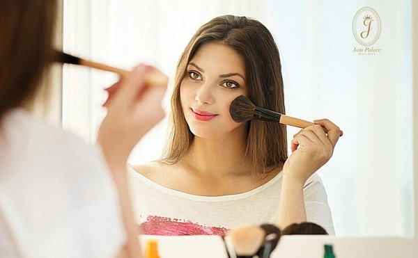 آموزش خودآرایی نیاوران